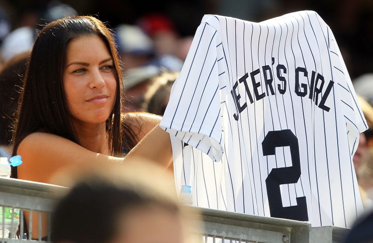 Fan Girl: The Dos and Don'ts of Wearing Sports Jerseys