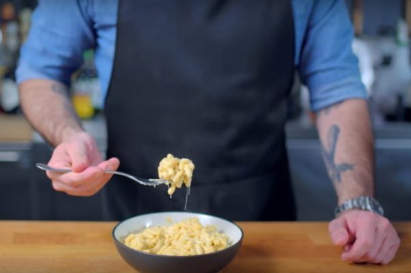8 Celebrity Chefs Teach You How to Cook Basic in the Best Way During ...
