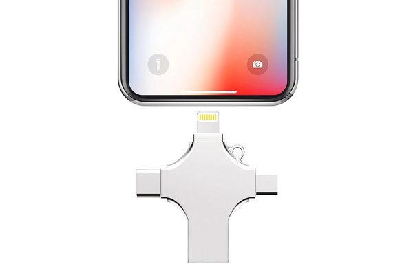 Get Organized With This 4-in-1 Smart Flash Drive On Sale Now
