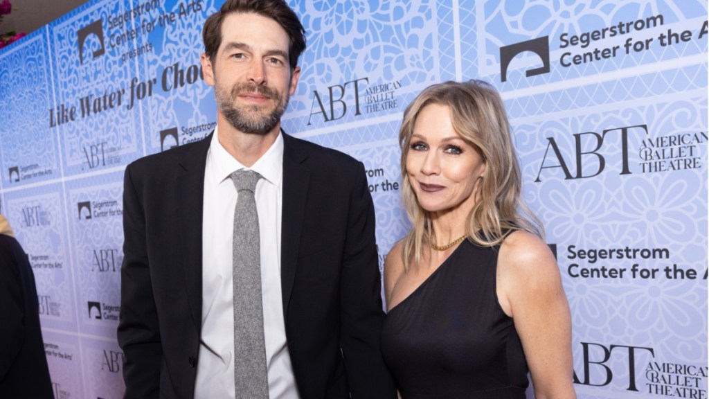 Who is Jennie Garth’s Husband, Dave Abrams & What is Their Relationship History?