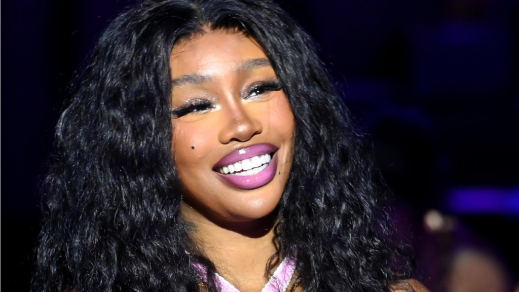 Here's Why SZA Parted Ways With Manager Terrence 'Punch' Henderson