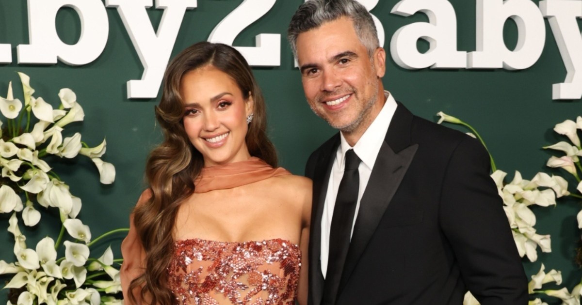 Jessica Alba Sparks Split Rumors With Husband Cash Warren Mandatory
