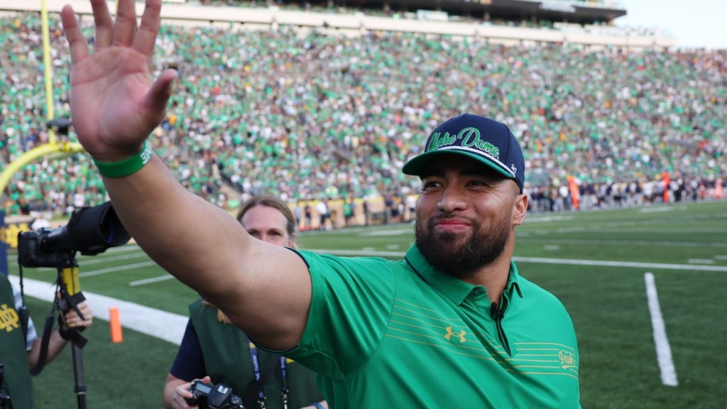 Who Is Manti Te'o's Wife, Jovi Nicole & What Is Their Relationship History?