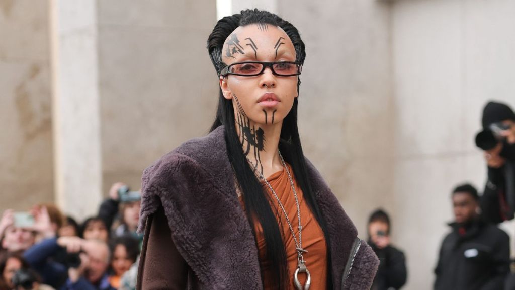 FKA Twigs Paris Fashion Week