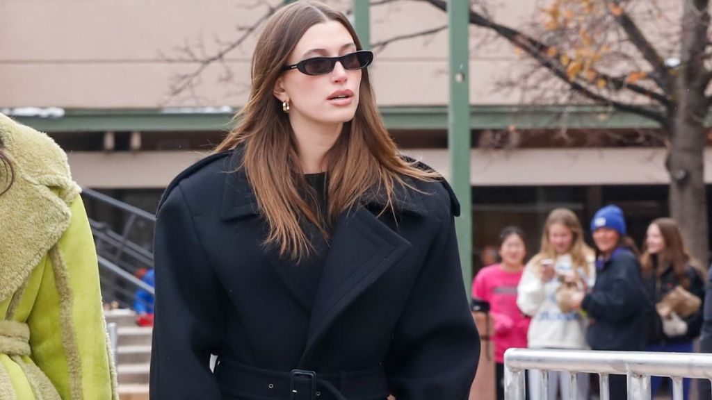 Hailey Bieber fur coat Aspen