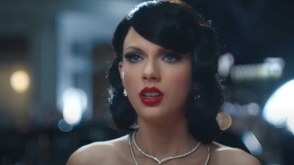 Why Do Fans Think Taylor Swift's 'Wildest Dream' Is About Alexander Skarsgard