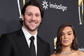 Josh Allen Kisses Hailee Steinfeld After Winning NFL's 2025 MVP Award