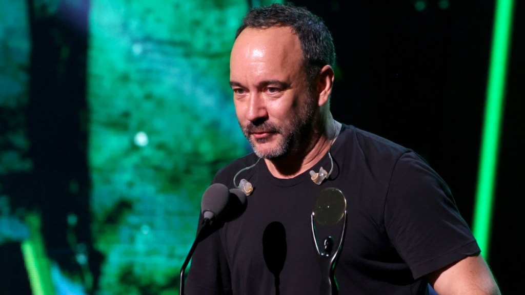 Dave Matthews' Mother Valerie Anne Passes Away at 89