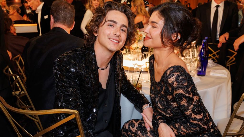 Timothee Chalamet Kylie Jenner PDA