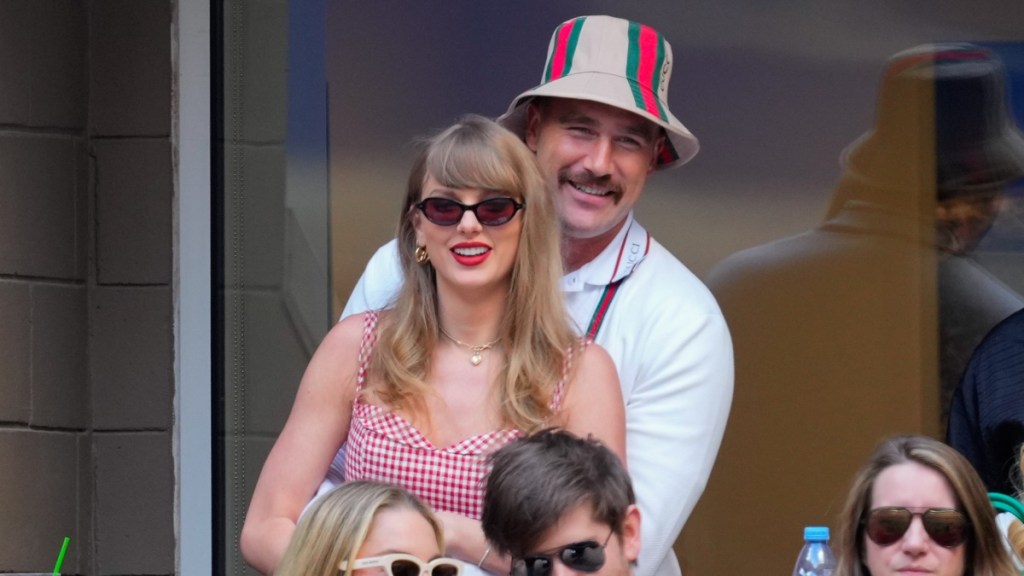 Taylor swift travis kelce