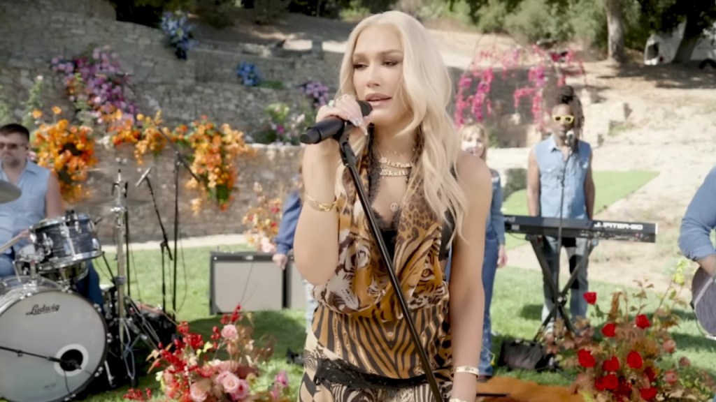 Gwen Stefani Faces Backlash Over Her Post Supporting Tucker Carlson