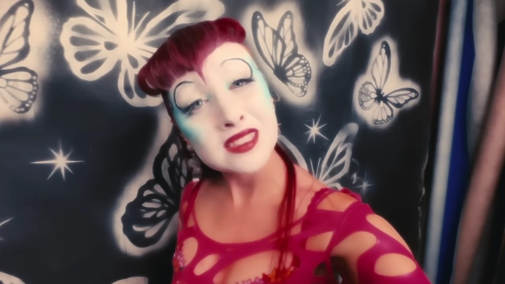 Chappell Roan Talks About Her Girlfriend: 'I'm Very In Love'