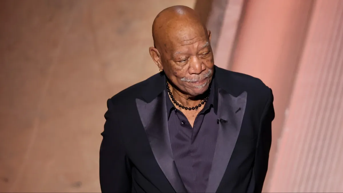 Why Morgan Freeman Wore a Glove on His Left Hand at the 2025 Oscars -  Mandatory, image size:1200x675
