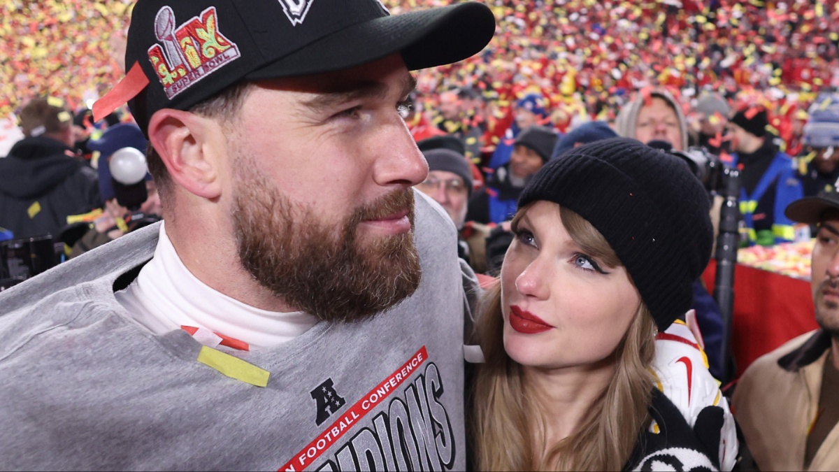 Taylor Swift & Travis Kelce Reportedly Step Out for Date in LA - Mandatory