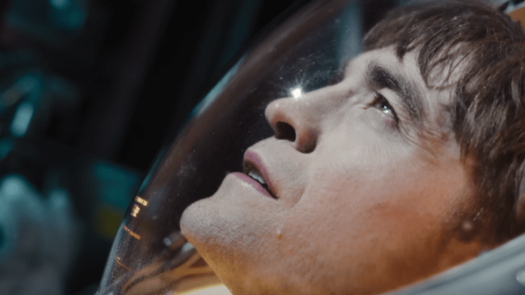 Why Are Robert Pattinson’s Mickey 17, 18 & Others Different From Each Other?