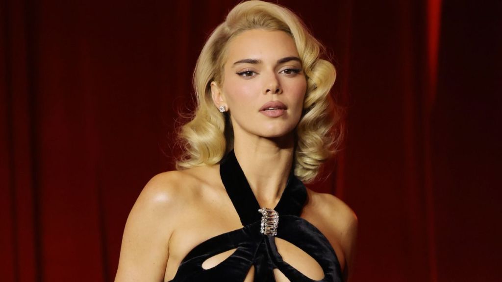 Kendall Jenner FWRD photos