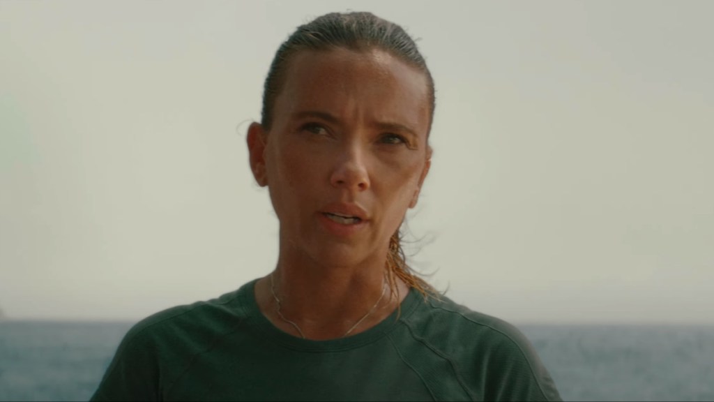 snl scarlett johansson colin jost