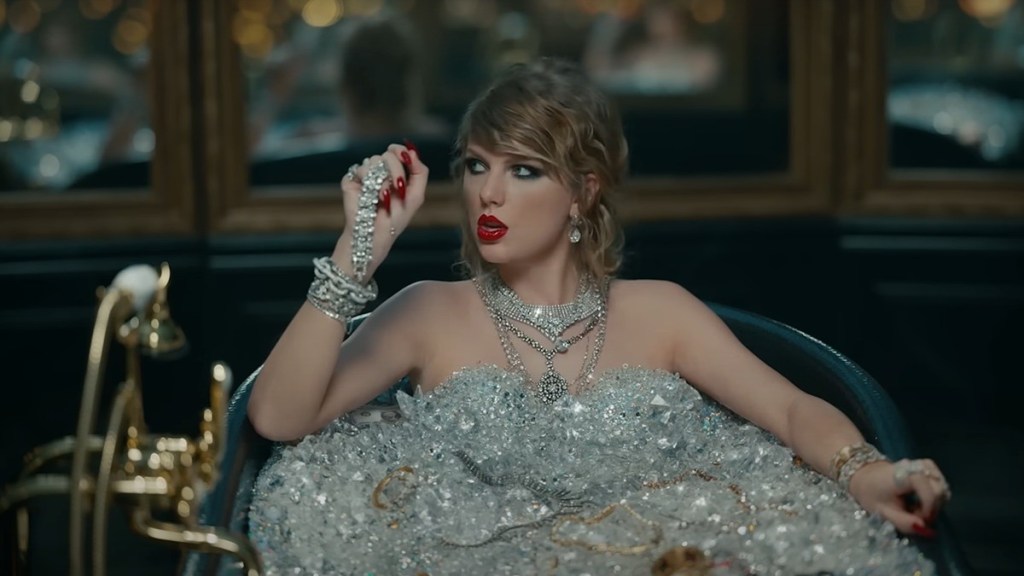 Fans Think Erik Arvinder Revealed Taylor Swift Album Details