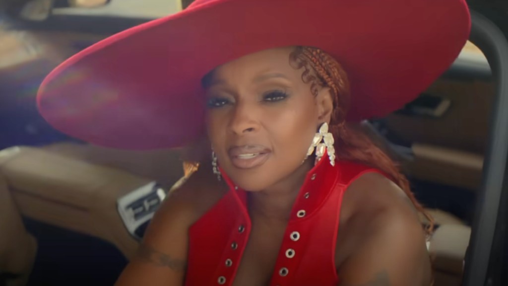 Mary J. Blige Gets Sued by Former Stylist Misa Hylton
