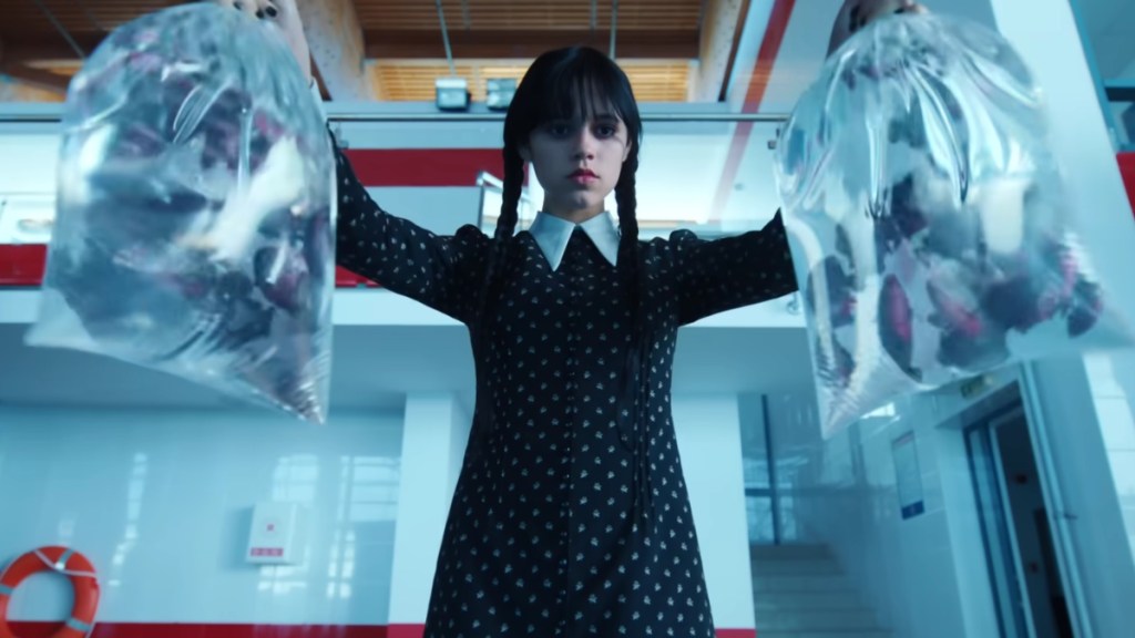 Fans React to Jenna Ortega's Eyebrow Bleaching