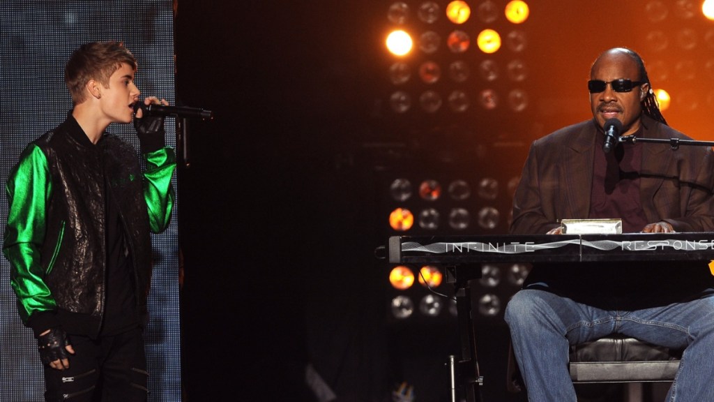 Justin Bieber Jokes About Stevie Wonder Being Blind