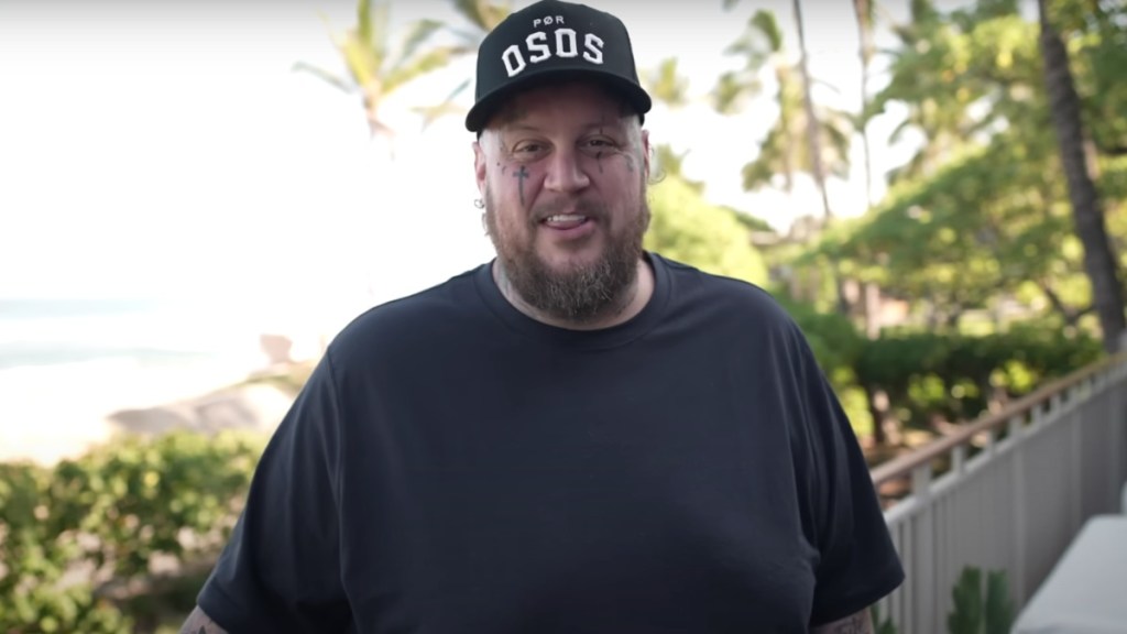 Jelly Roll Debuts New Look After 200lb Weight Loss
