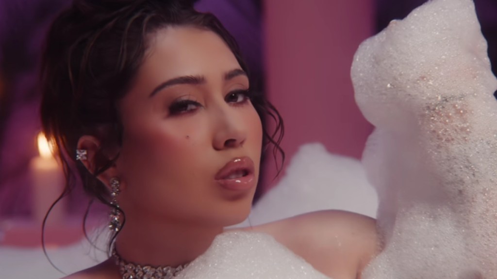 BLACKPINK's Jennie & Kali Uchis Relationship Explained