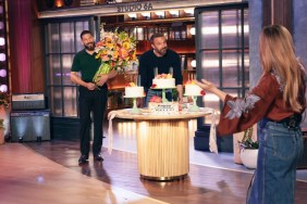 Kelly Clarkson Mocks Ben Affleck for His Line Dance