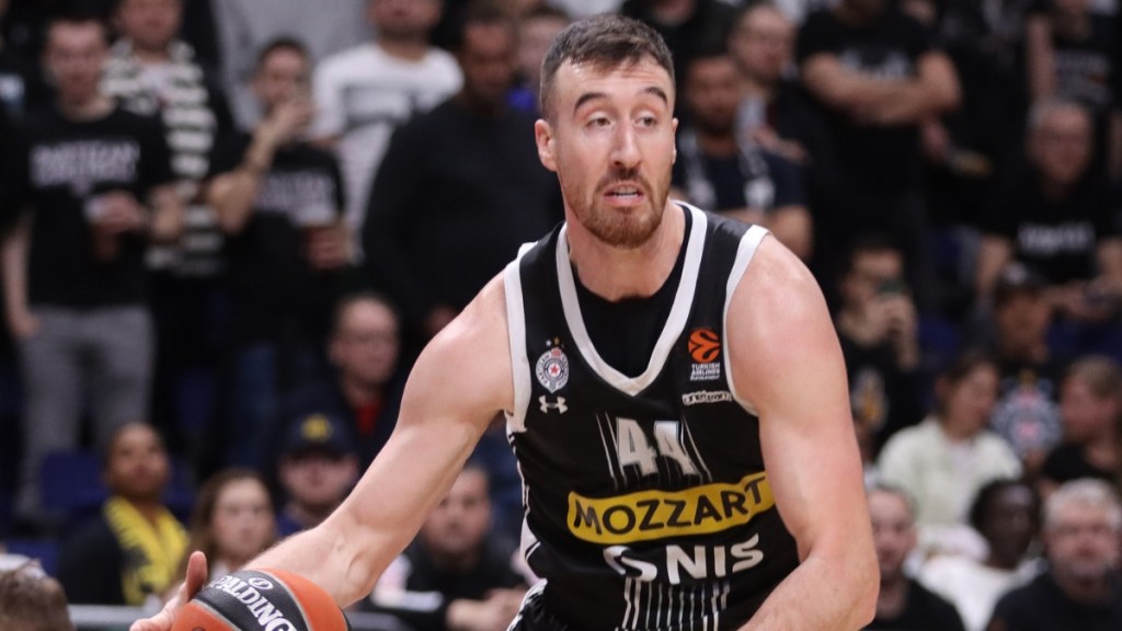 Who Is Frank Kaminsky's Wife, Ashley Brewer & What Is Their Relationship History?