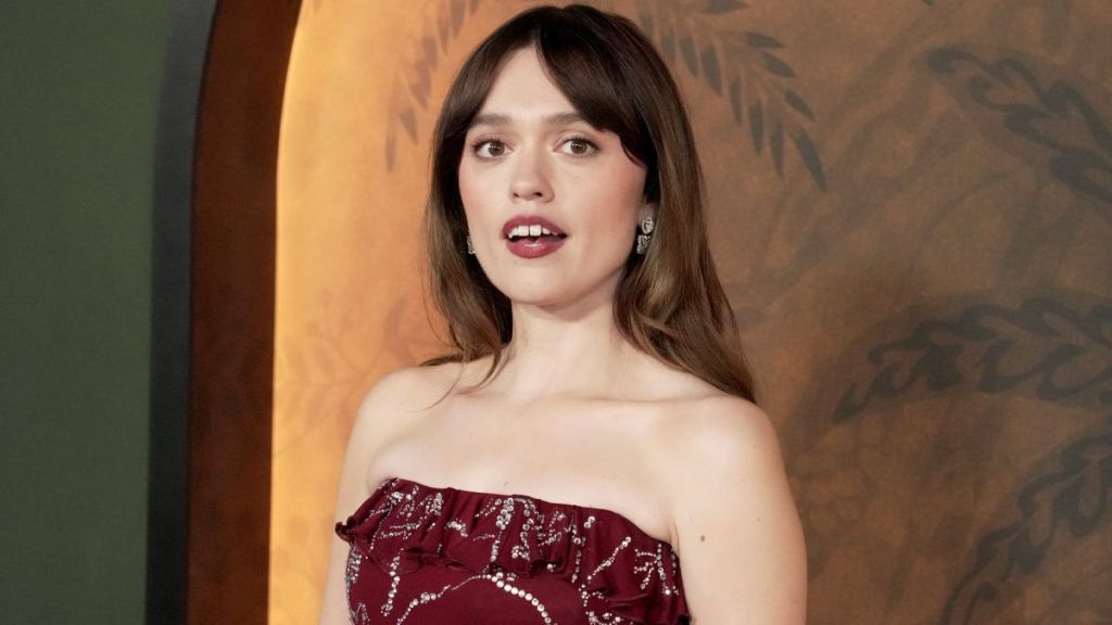 Aimee Lou Wood SNL skit