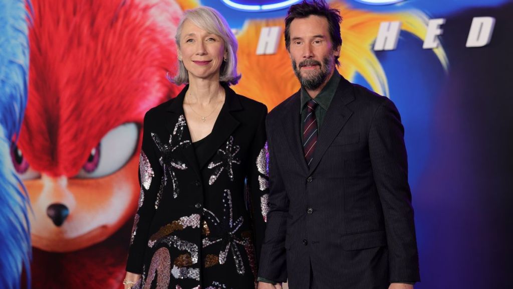 Keanu Reeves girlfriend date photos