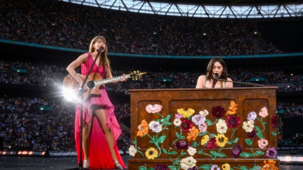 Gracie Abrams Taylor Swift Billboard Women In Music