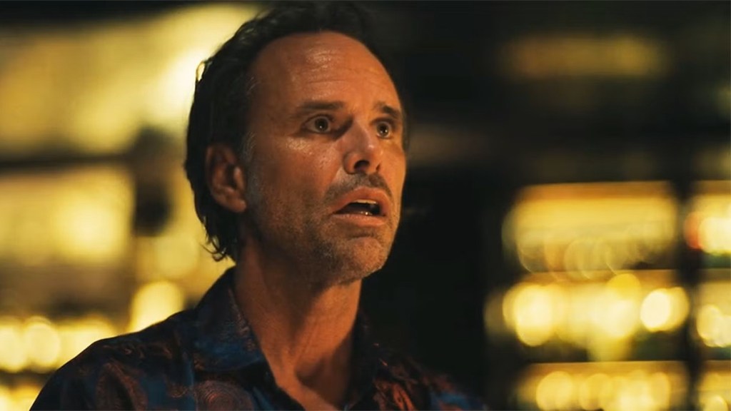 Jason Isaacs Makes Fun of The White Lotus Cast Feud Rumors