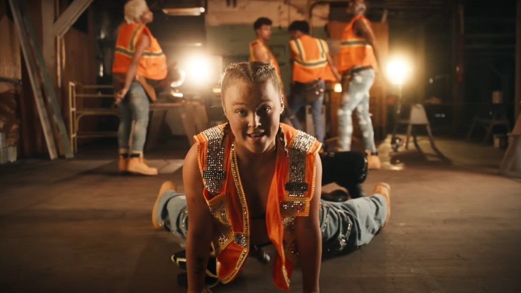 JoJo Siwa Comments on Chris Hughes Rumors