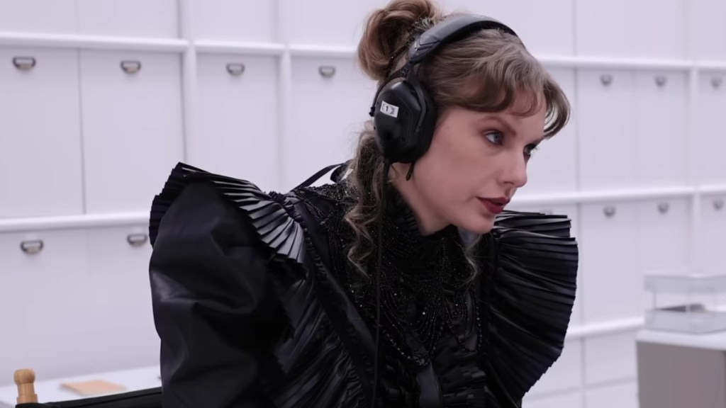 Jason Kelce's Comment on Taylor Swift's Popularity