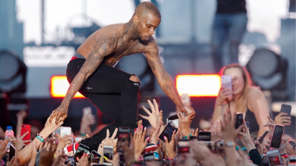 Rapper Tory Lanez Stabbed In Prison & Hospitalized After Lungs Collapsed