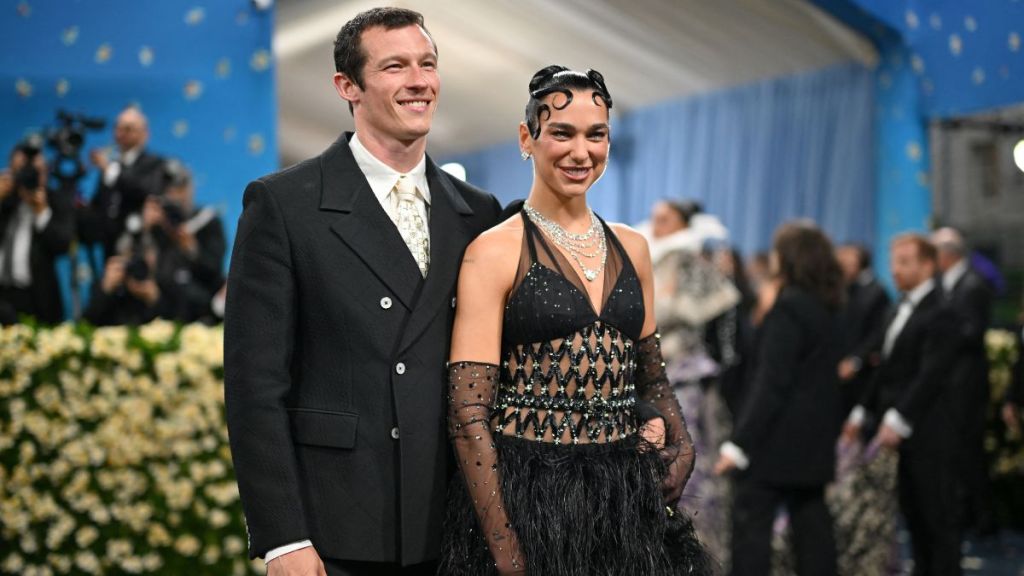 Dua Lipa Callum Turner Met Gala