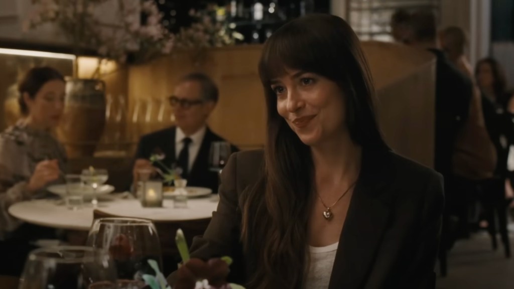 Dakota Johnson Speaks on Remakes & Calls Hollywood a ‘Mess’