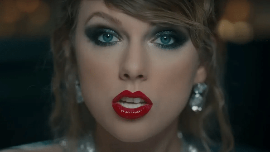 Taylor Swift writes her own songs