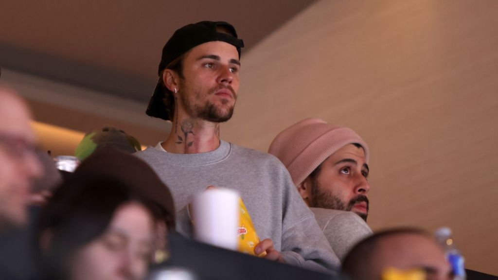 Justin Bieber Hasn't Attended Church Services Amid Pastor Drama, 'Source' Claims