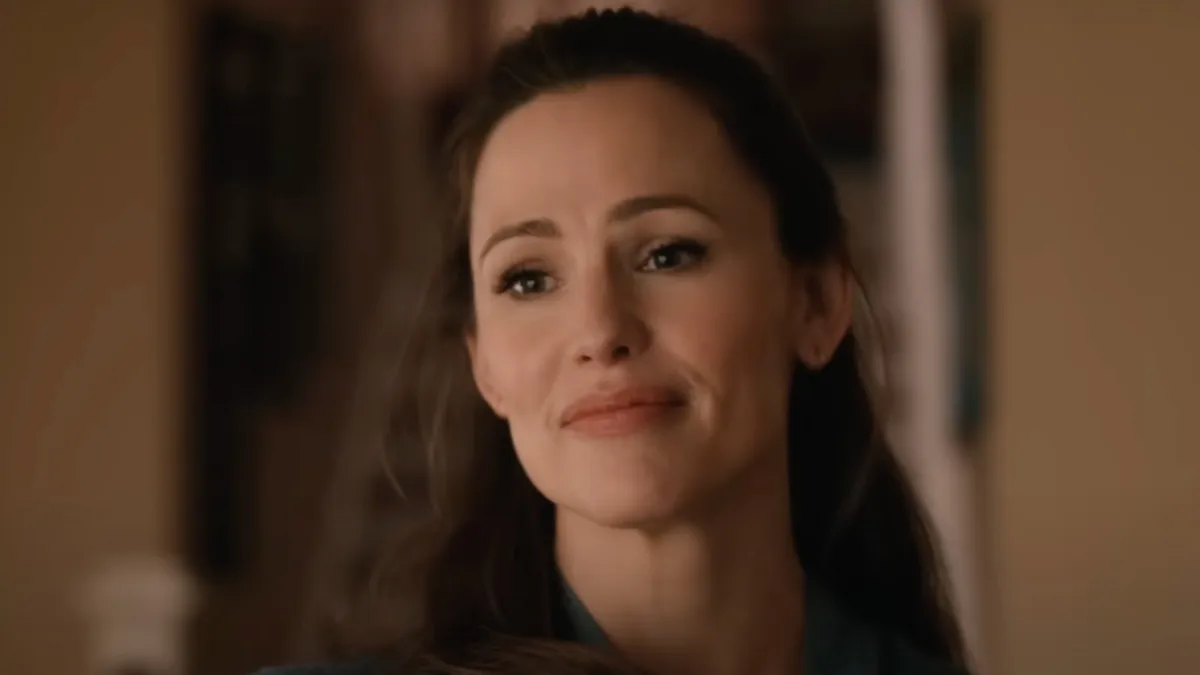 Jennifer Garner & Boyfriend John Miller Share a Kiss at Kids Charity