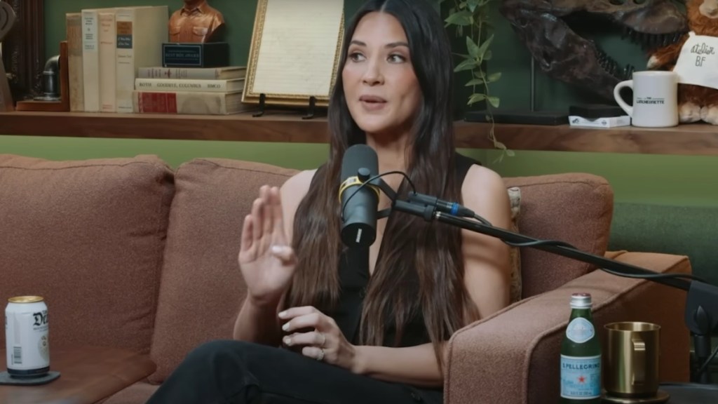 Olivia Munn Talks About Her Struggle With Trichotillomania