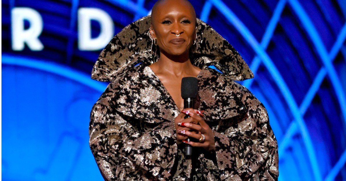 Cynthia Erivo & Oprah Winfrey Revive Wicked ‘Holding Space’ Meme at