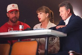 Taylor Swift Takes Selfie With Fan at Stanley Cup