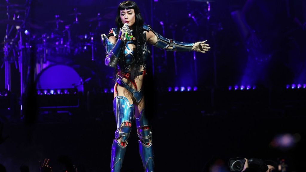 Katy Perry fan Sydney video