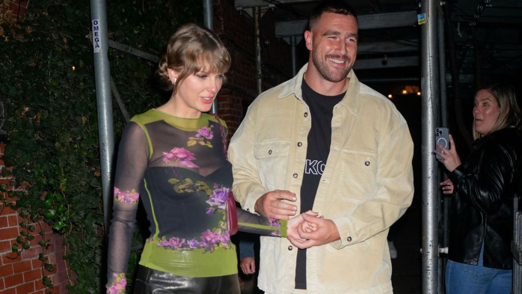 Taylor Swift Travis Kelce teu