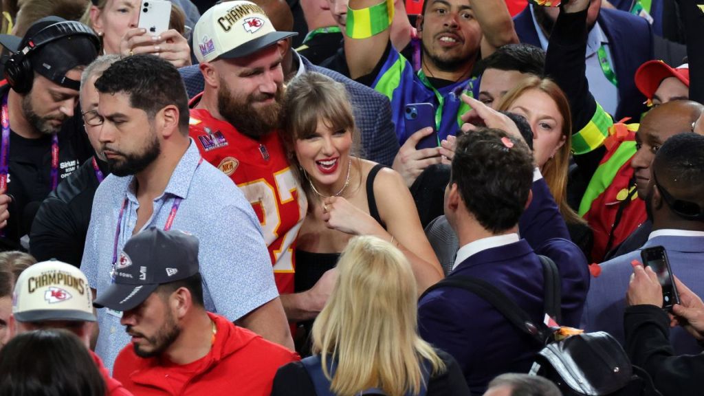 Taylor Swift Travis Kelce