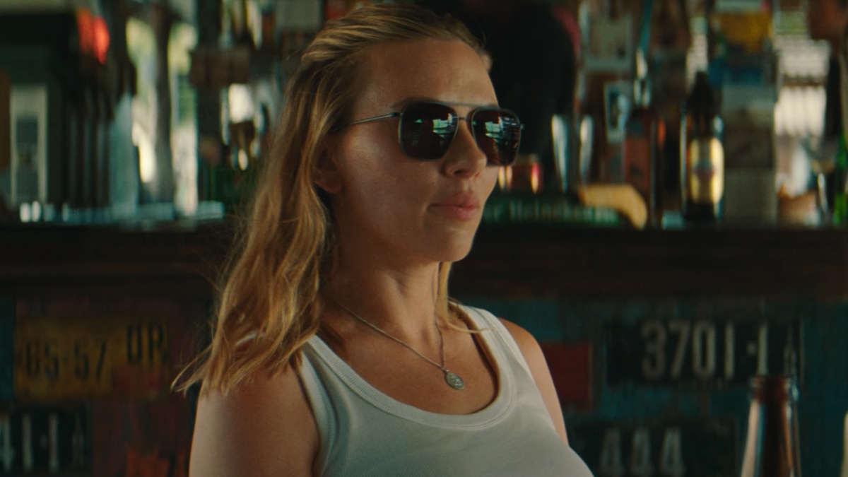 Scarlett Johansson Reveals ‘Jealousy’ Is One of the Cons of Dating Non