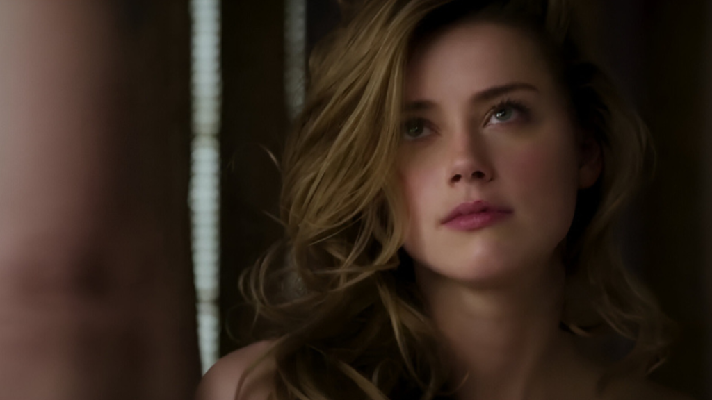 Amber Heard Feels 'Humbled' After Fans Send Her Flowers