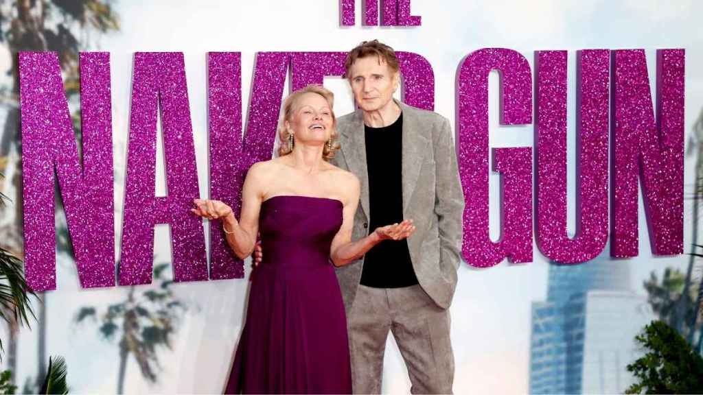 Liam Neeson & Pamela Anderson's New Photos